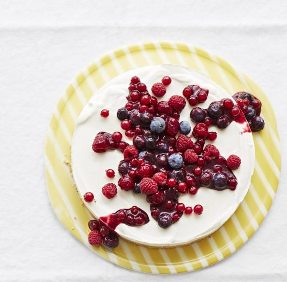 Frischkäsetorte mit Beeren