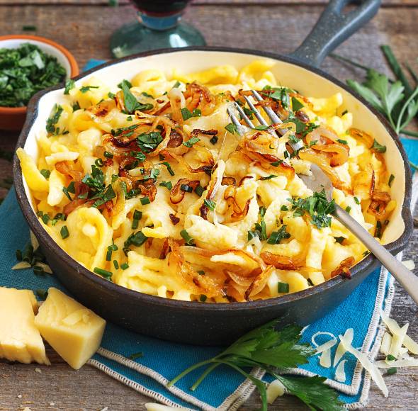 Käsespätzle mit gerösteten Zwiebeln