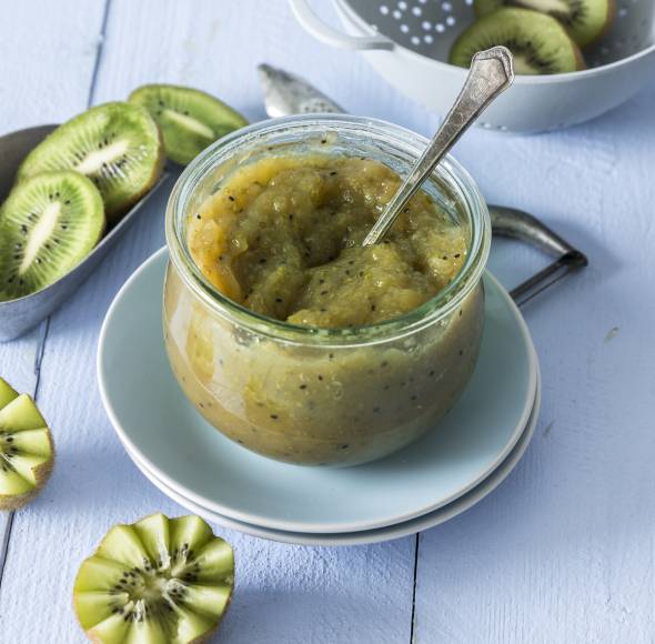 Kiwi-Stachelbeerkonfitüre
