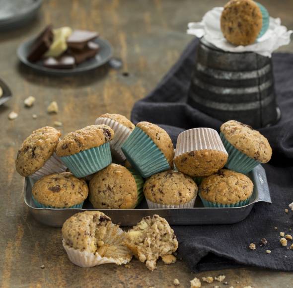 Mini-Chocolate-Chip-Muffins mit Nüssen