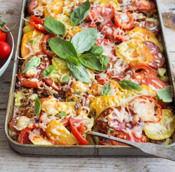 Pizza-Auflauf mit Kartoffeln und Hack