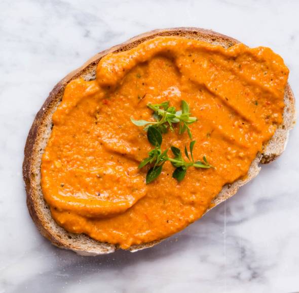 Rotes Röstpaprika-Pesto