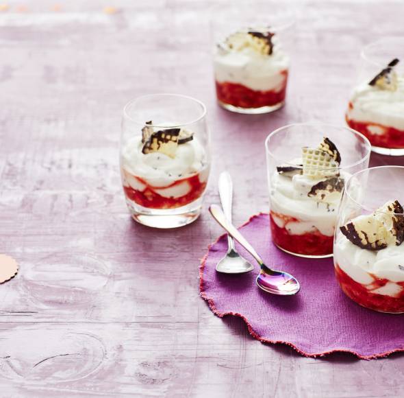 Schokokuss-Creme mit Erdbeeren