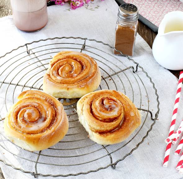 Zimtschneckenkuchen mit Schmandguss