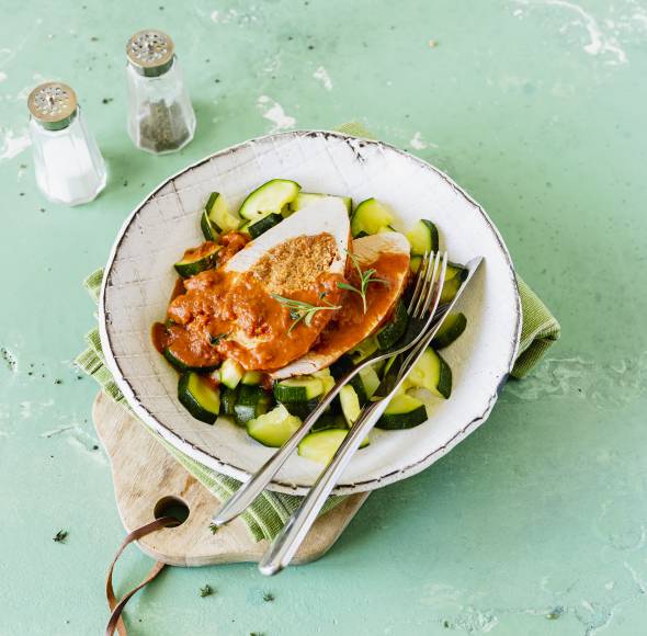 Gefüllte Putenbrust mit Tomaten-Feta-Creme