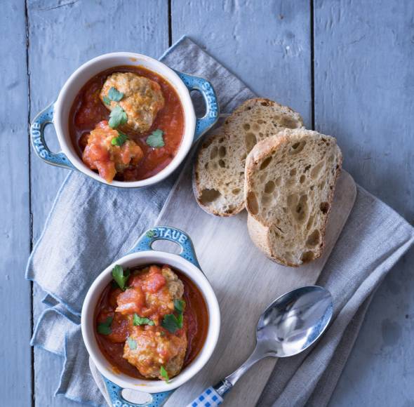 Hackbällchen mit Tomatensoße