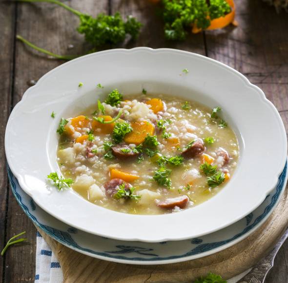 Herbstliche Graupensuppe