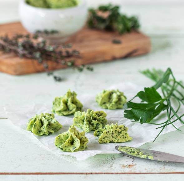 Kräuter-Knoblauch-Butter