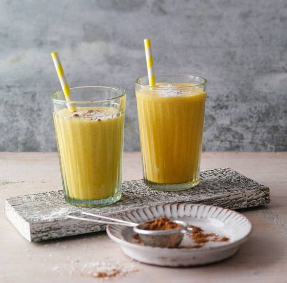 Bananenshake mit Kurkuma