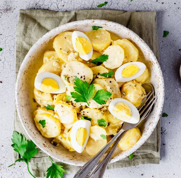 Kartoffelsalat mit Mayonnaise