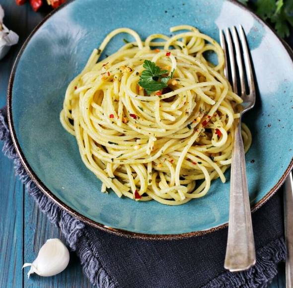 Spaghetti aglio, olio e peperoncino