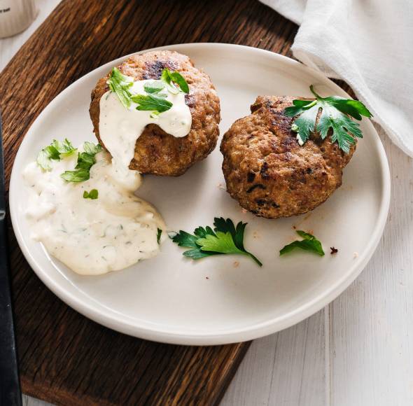 Frikadellen vom Blech mit Remoulade