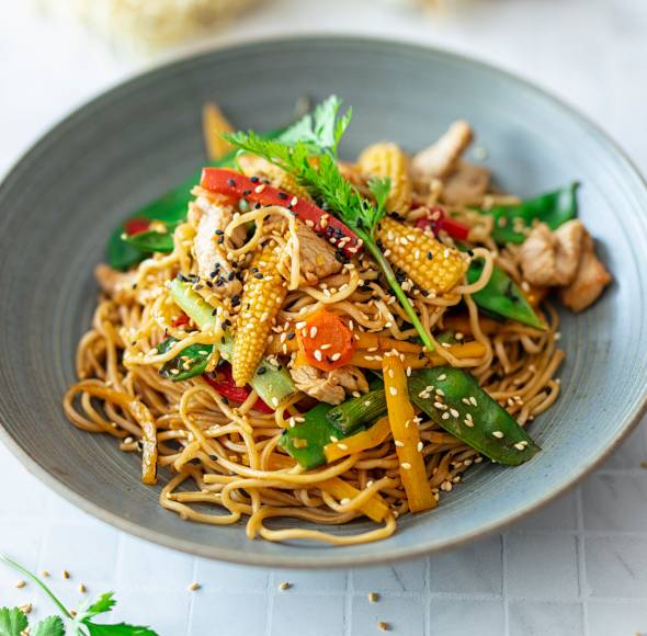 Wok-Nudeln mit Asia-Gemüse