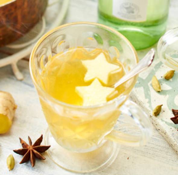 Weißer Apfel-Glühwein