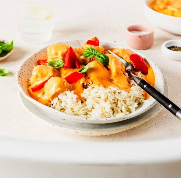 Hähnchen mit Paprika-Schmand-Soße