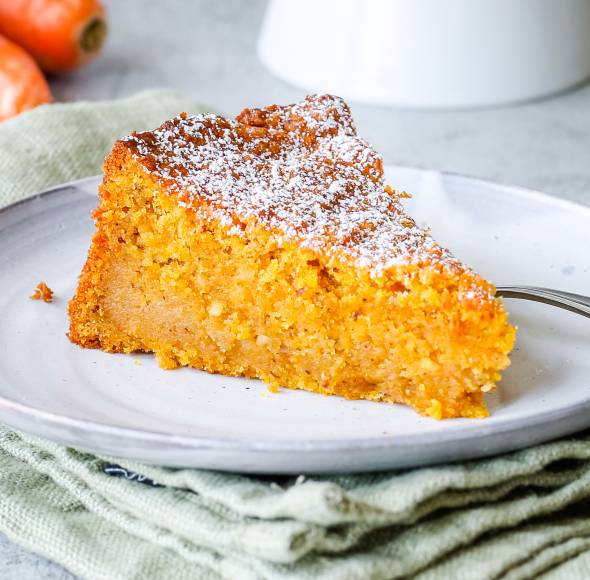 Der saftigste Karottenkuchen vegan