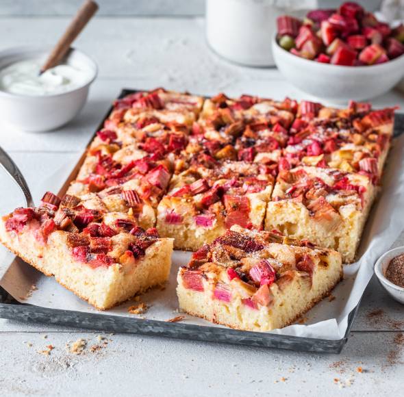 Rhabarberkuchen schnell & saftig