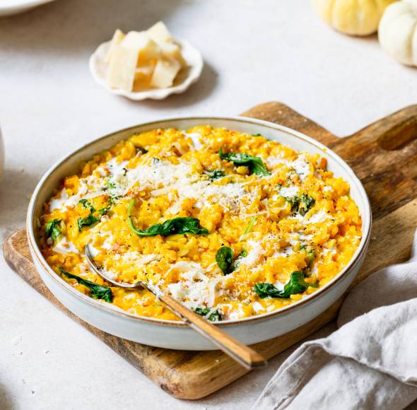 Ratzfatz Orzo mit Kürbis-Käse-Soße