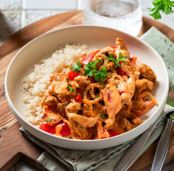 Gyros mit Metaxasoße und Reis