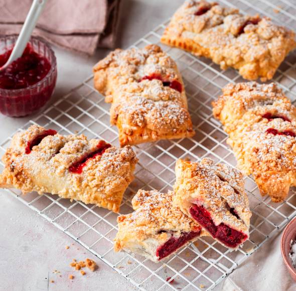 Kleine Kirsch-Streusel-Küchlein „auf die Hand“