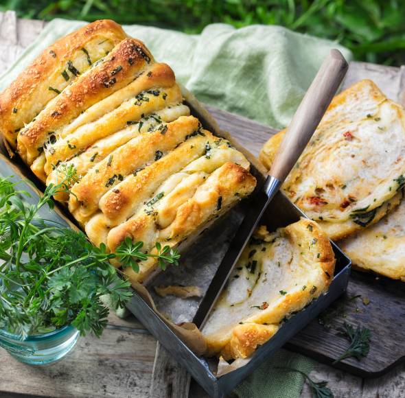 Fächerbrot mit Bärlauchpesto