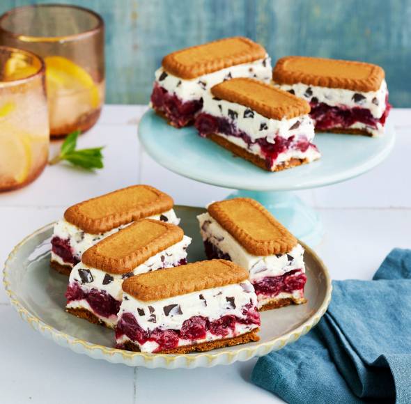 Straciatella-Kirsch-Schnitten ohne backen