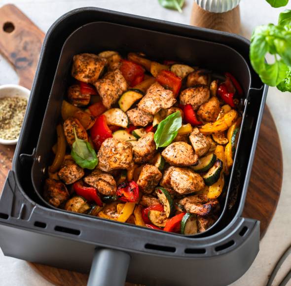 Airfryer-Hähnchen mit gemischtem Gemüse