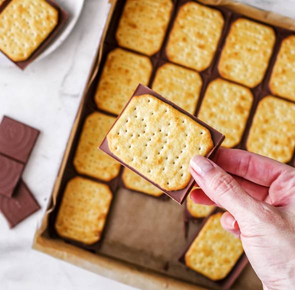 Süß-salzige Schokotafeln mit TUC-Keksen