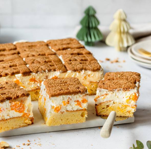 Spekulatiuskuchen mit Quark und Mandarinen