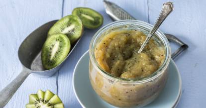 Kiwi-Stachelbeerkonfitüre