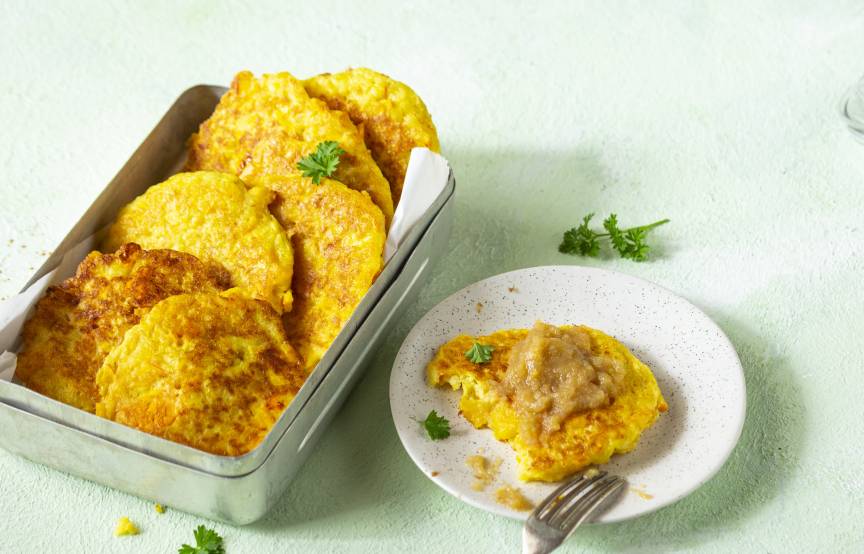Kartoffel-Kürbis-Puffer mit gesundem Apfelmus