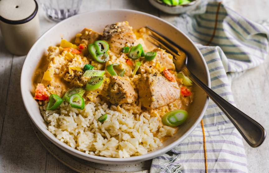 Lachswürfel mit Senf-Schmand-Soße