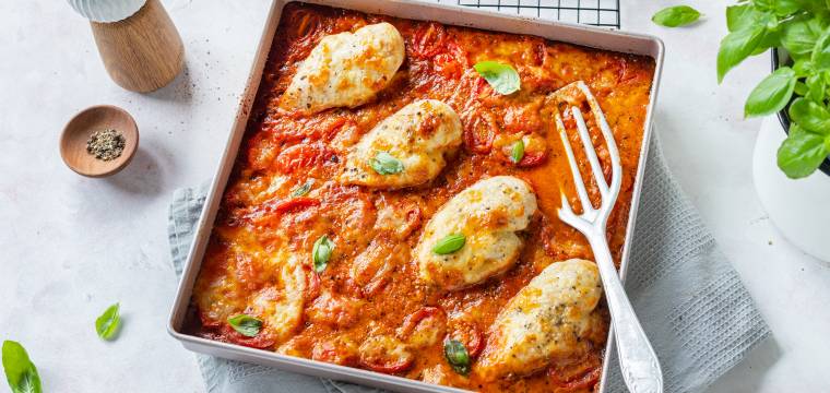 Überbackenes Caprese-Chicken
