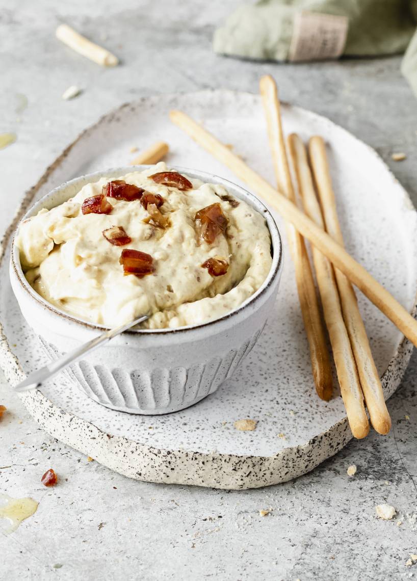 Honig-Senf-Dip mit Schmand