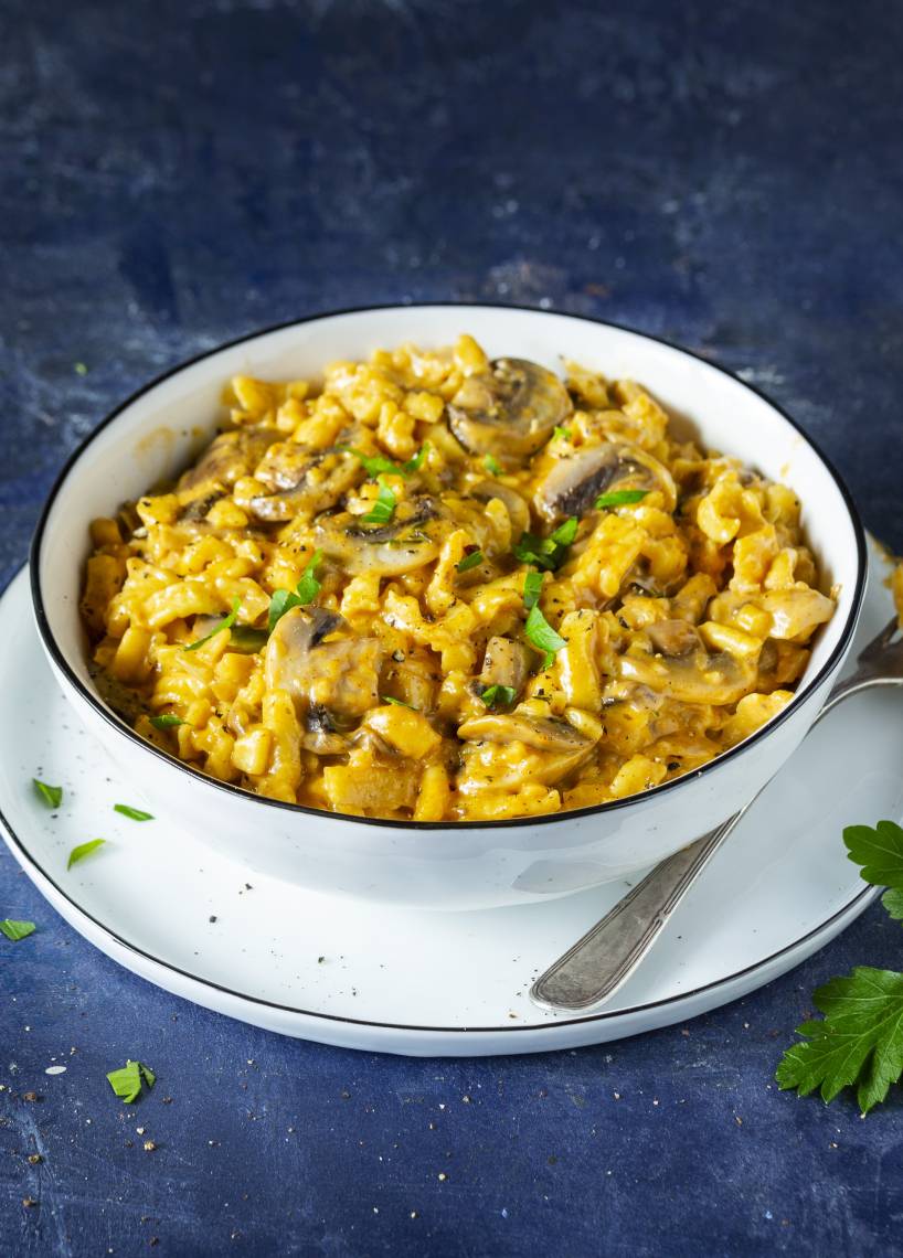 Spätzletopf mit Champignon-Rahmsoße