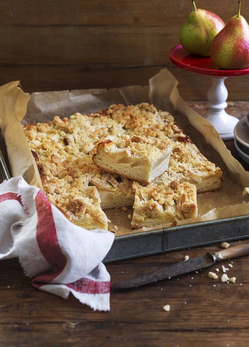 Streusel-Birnenkuchen mit Schmand