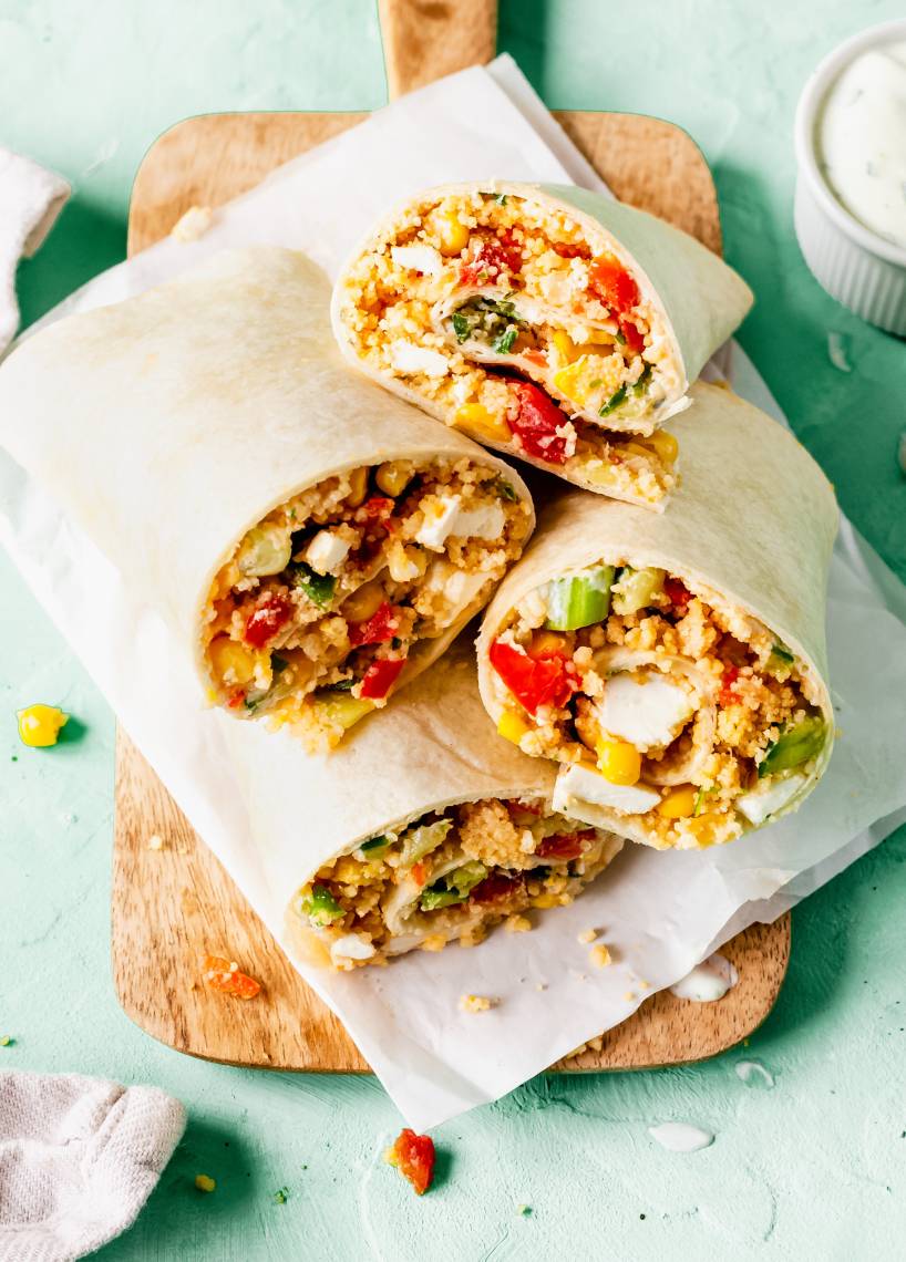 Couscous-Wraps mit Gemüse und Feta
