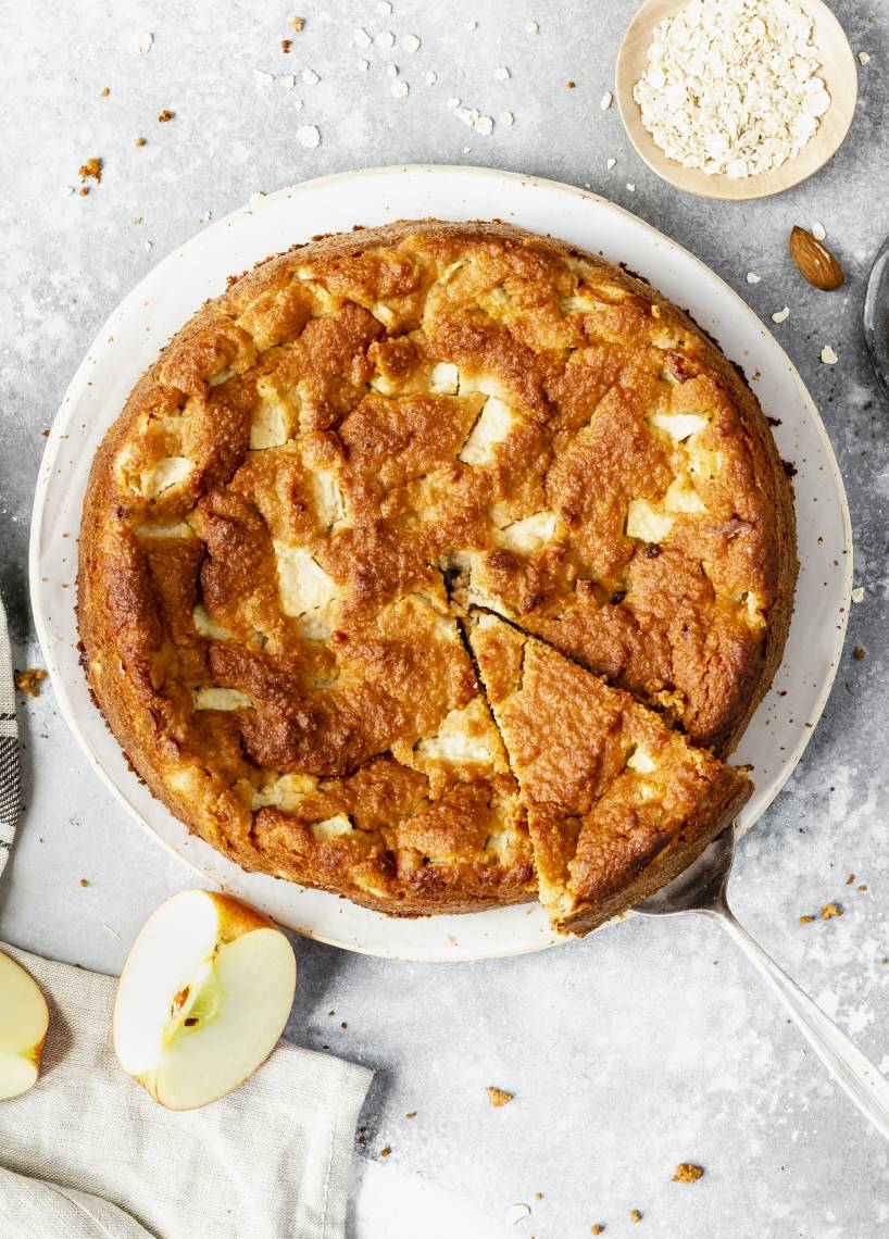 Extra saftiger und veganer Apfelkuchen ohne Zucker