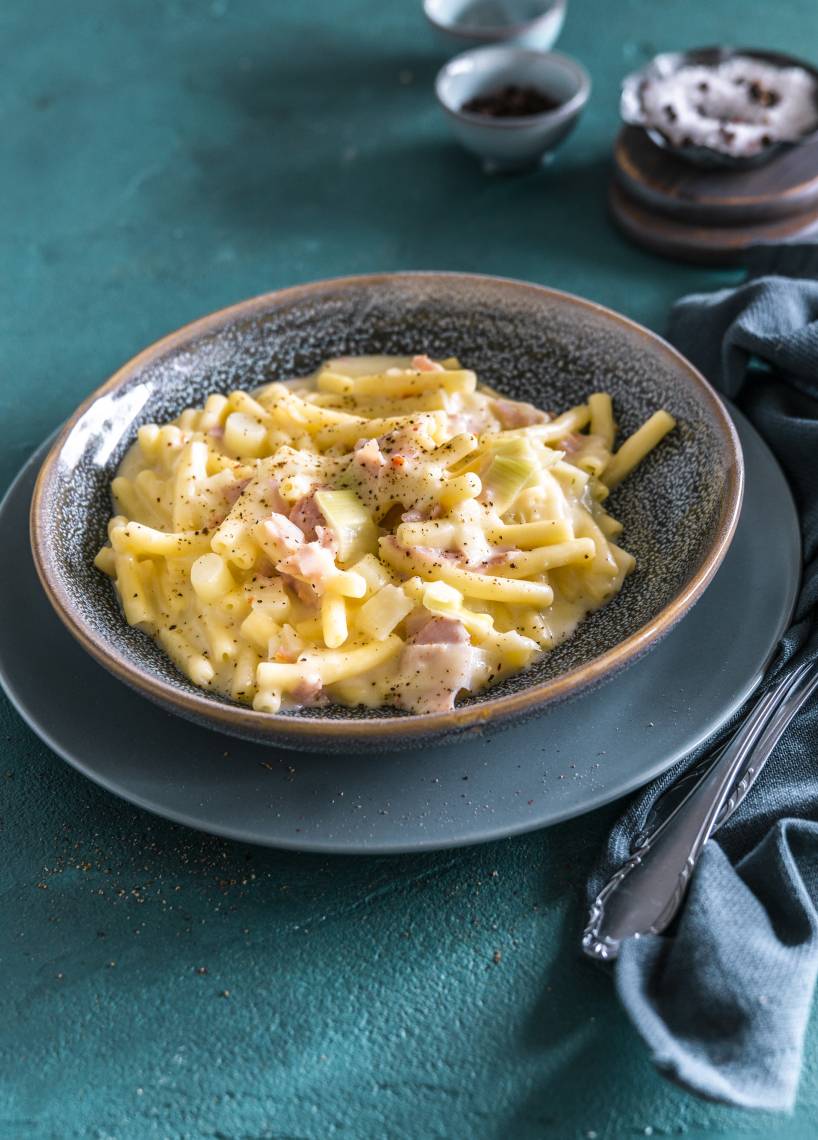 Käse-Schinken-Makkaroni mit Porree