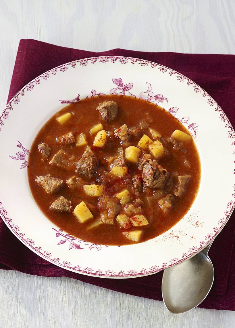 Kartoffel-Gulasch-Suppe