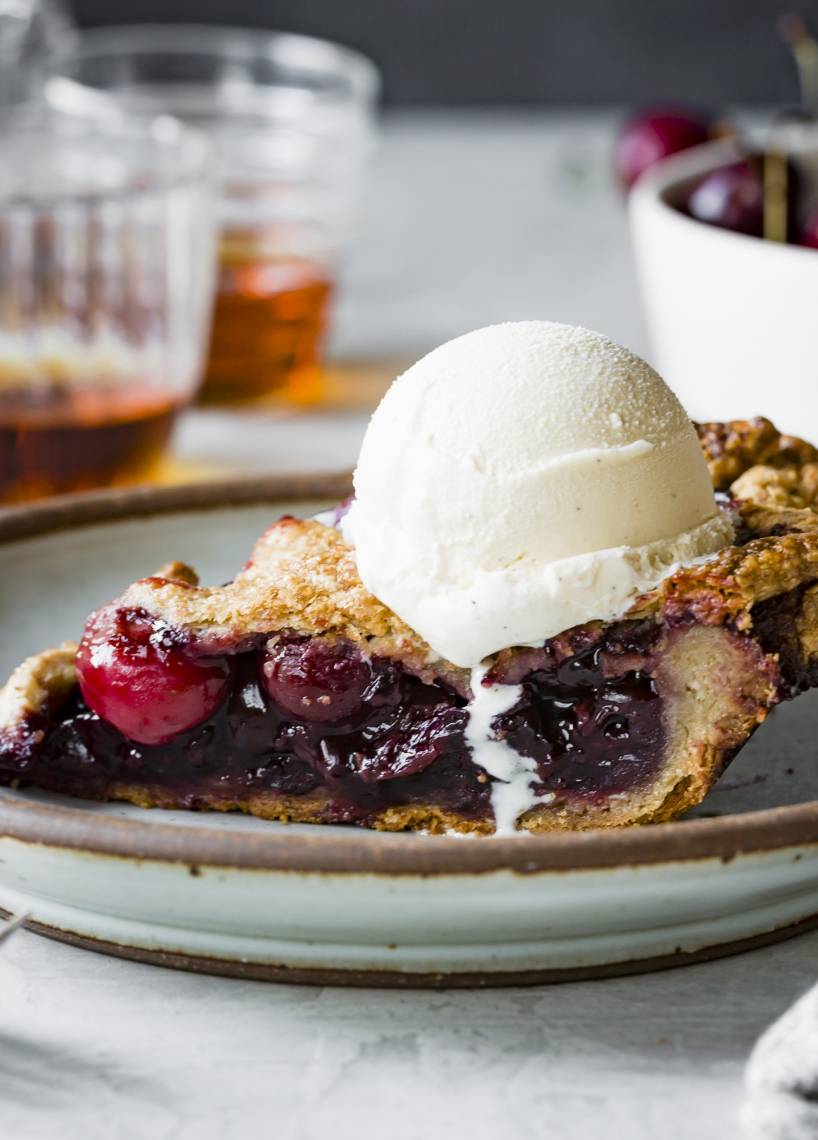 Kirsch-Pie mit Mürbeteig-Sternchen