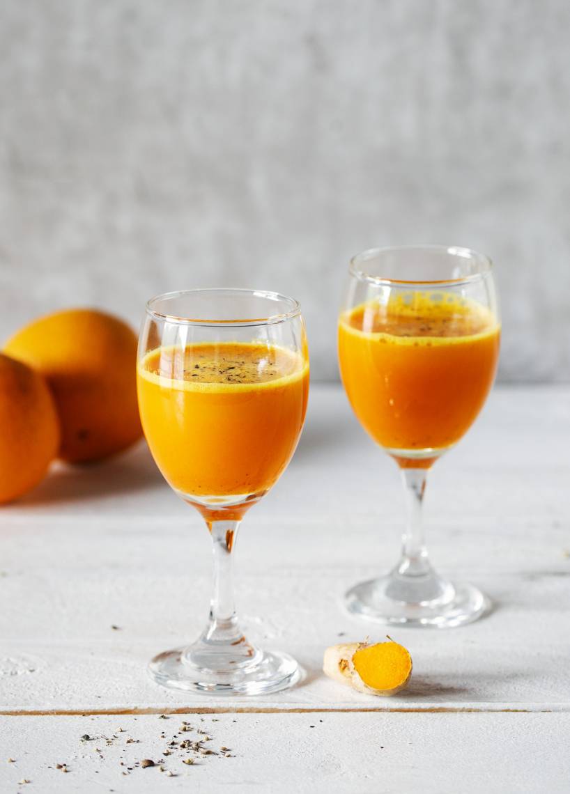Orangen-Kurkuma-Shot