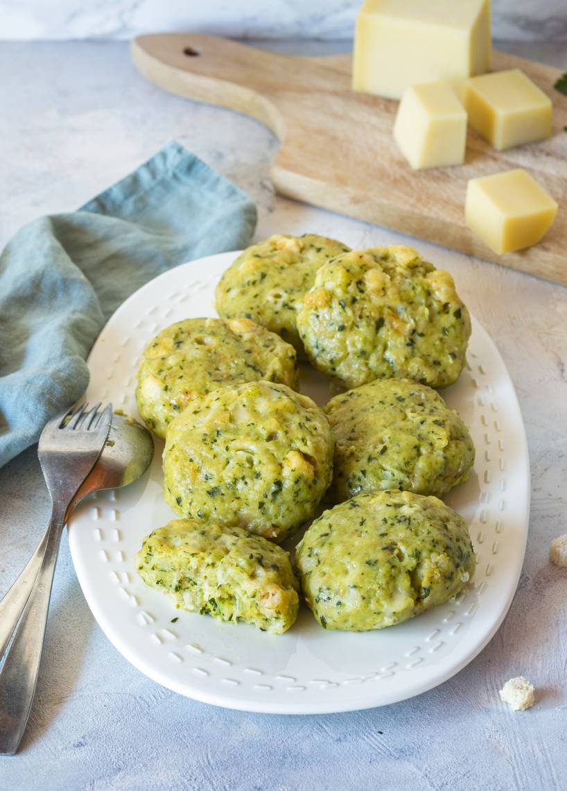 Grundrezept Käseknödel