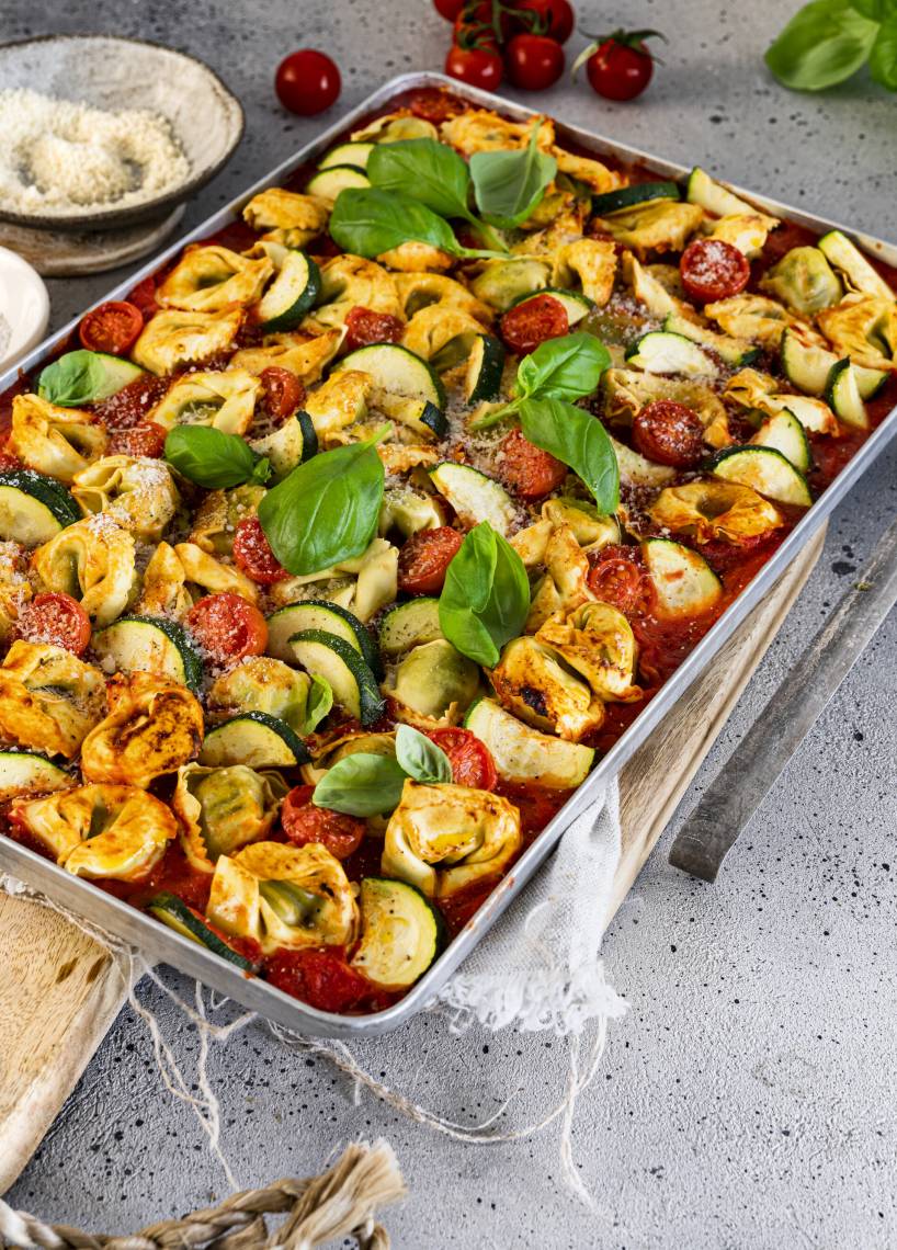 Tortellini Italiana vom Blech