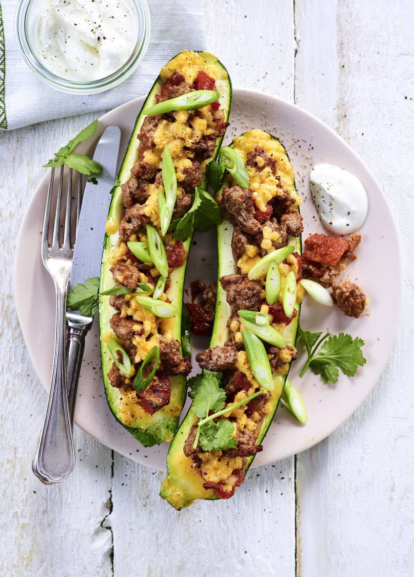 Zucchini mit Bolognesefüllung