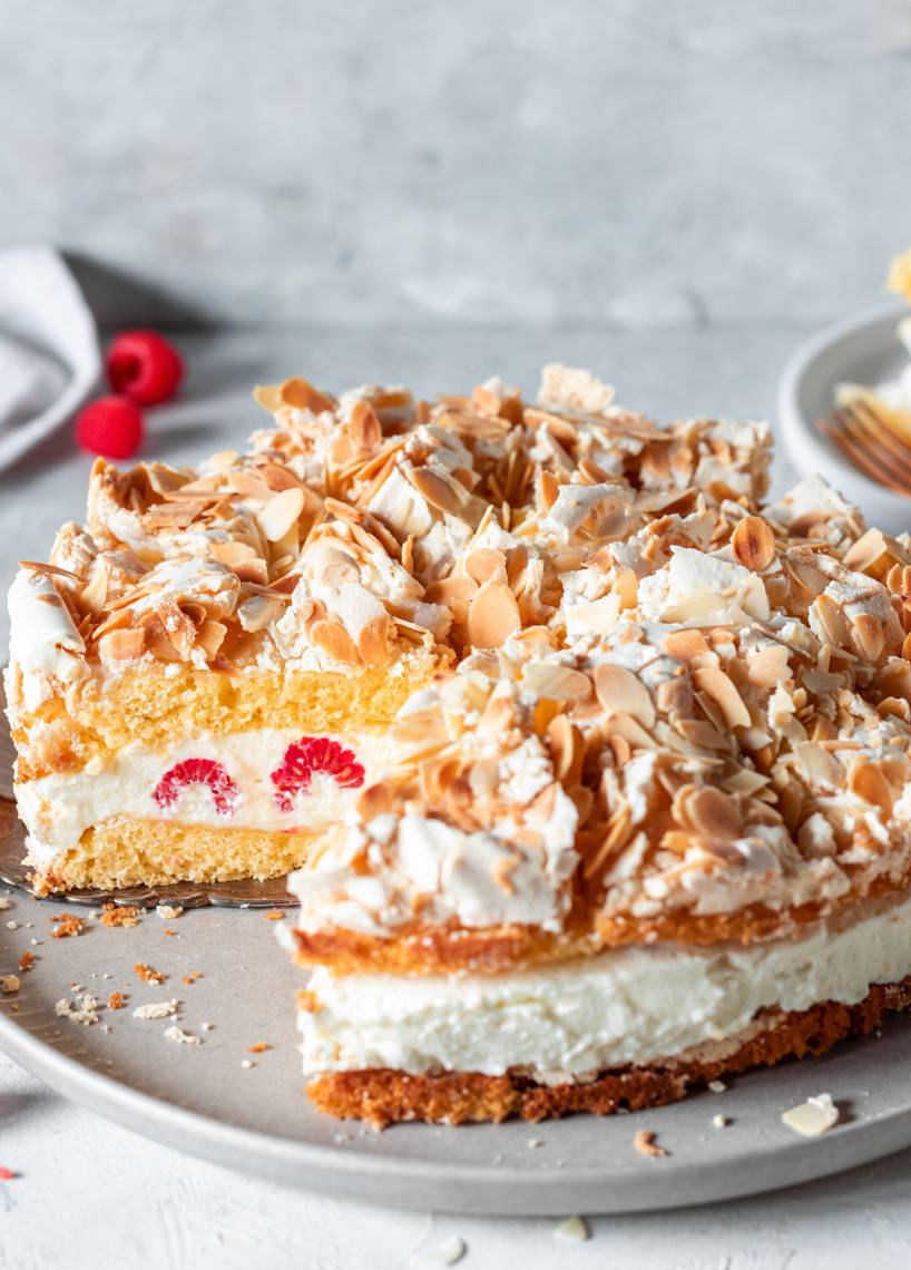 Himmelstorte mit Himbeeren