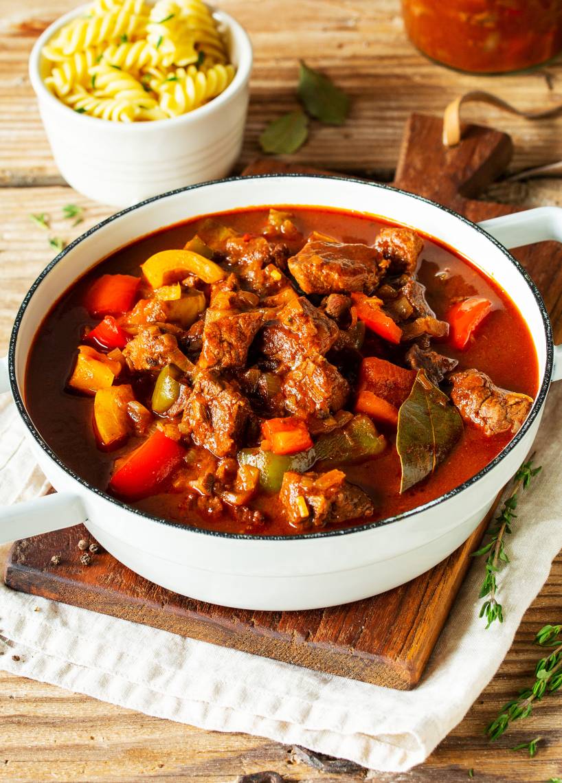 Würziger Räubertopf mit Paprika