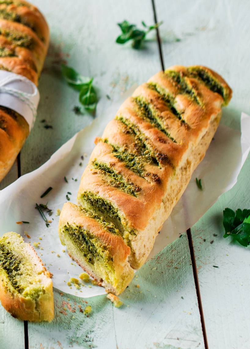 Knuspriges Kräuterbaguette