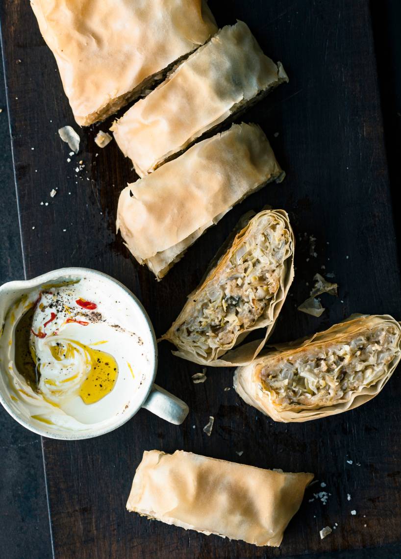 Spitzkohl-Hack-Strudel