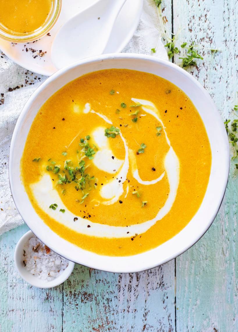 Möhrensuppe mit Joghurt